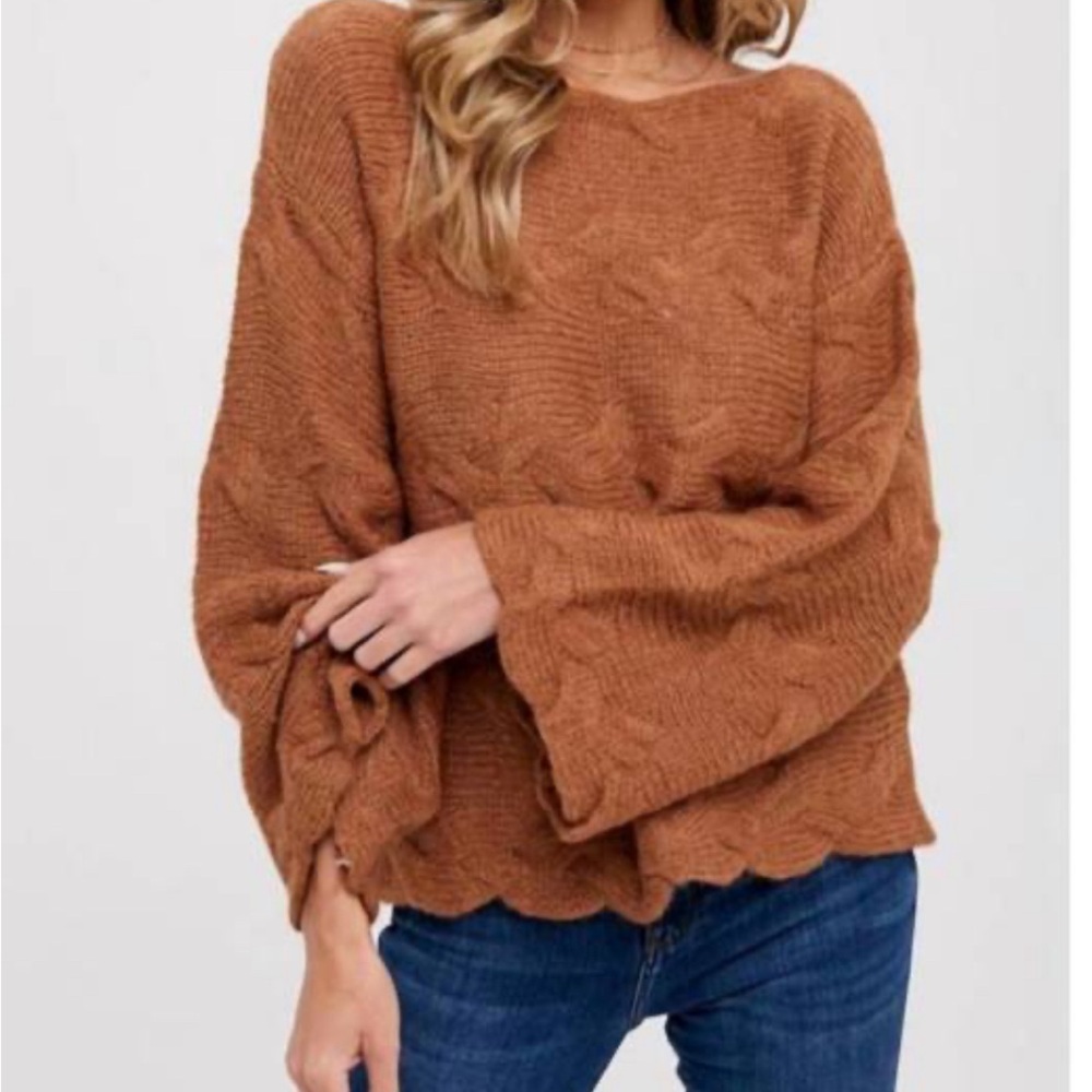 NWT Bluivy boat neck cable sweater with bell sleeve and scallop bottom Med